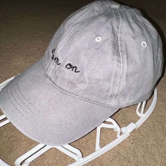 Dream On Hat - Picture 2 of 6